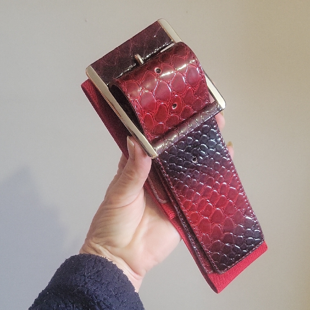 Le Chateau Red Leather Stretch Belt